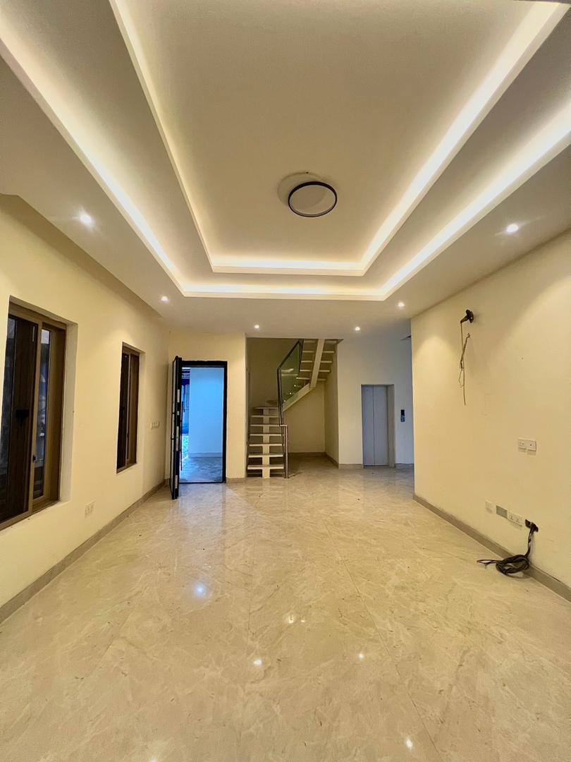 5 Bedroom Duplex for Sale in Banana Island, Lagos - 4