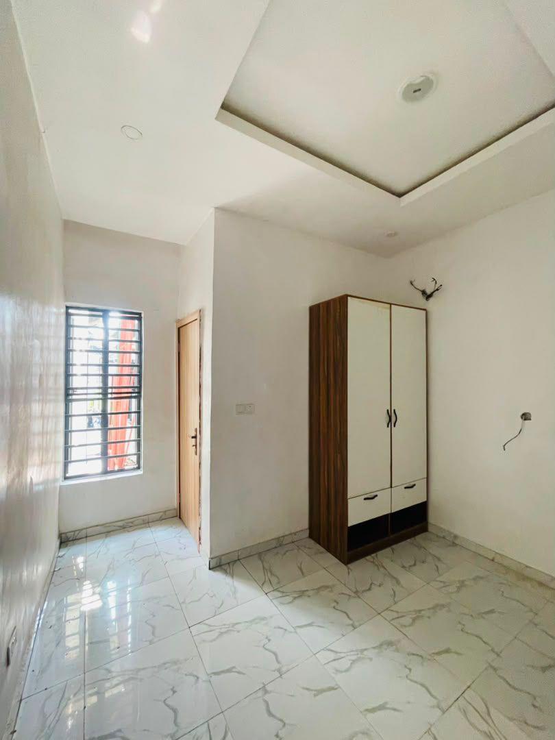 4 Bedroom Terrace Duplex with BQ for Rent in Ikota GRA, Lekki, Lagos - 3