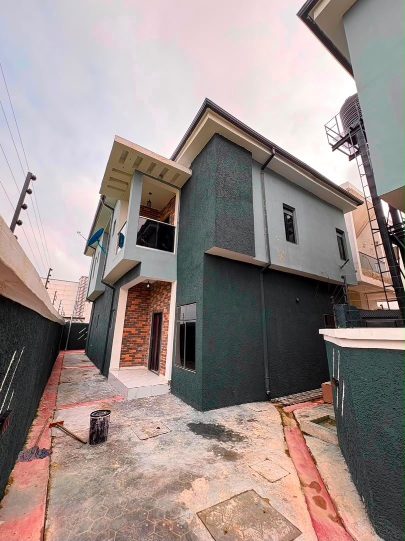 4 Bedroom Fully Detached Duplex for Rent on Orchid Road