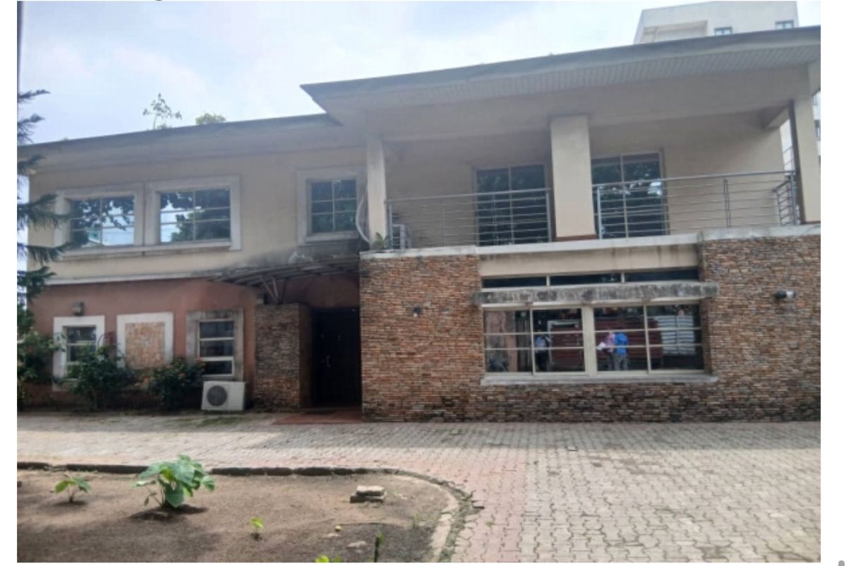 8 Bedroom Mansion for Sale in Victoria Island, Lagos