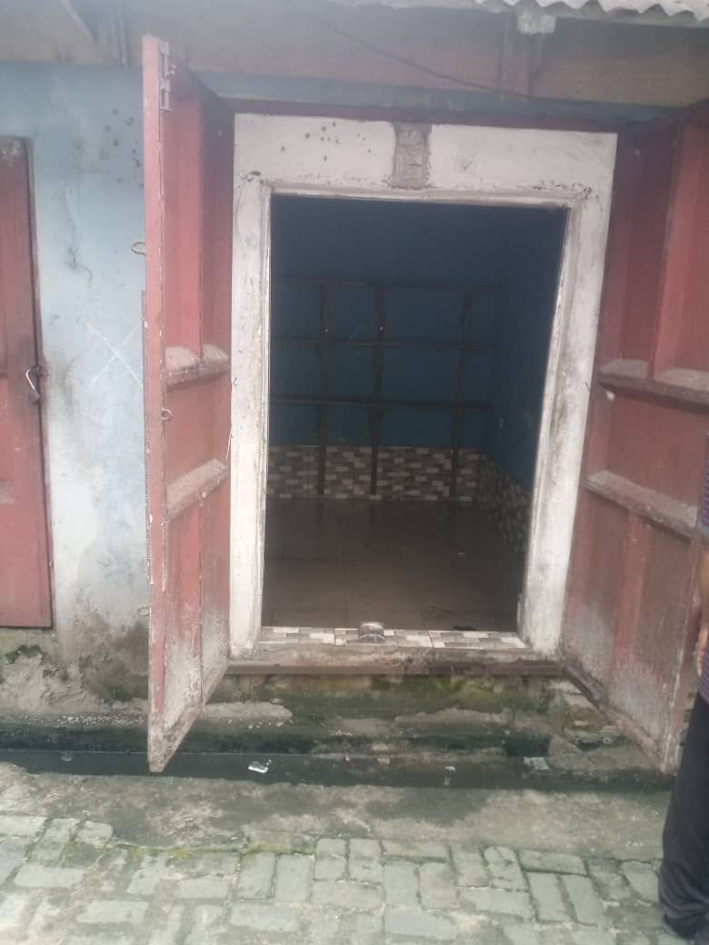Shop for Sale in Maryland, Lagos