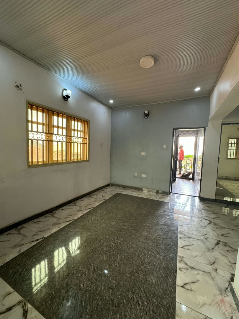 2 Bedroom Flat for Rent in Okebadan Estate, Ibadan