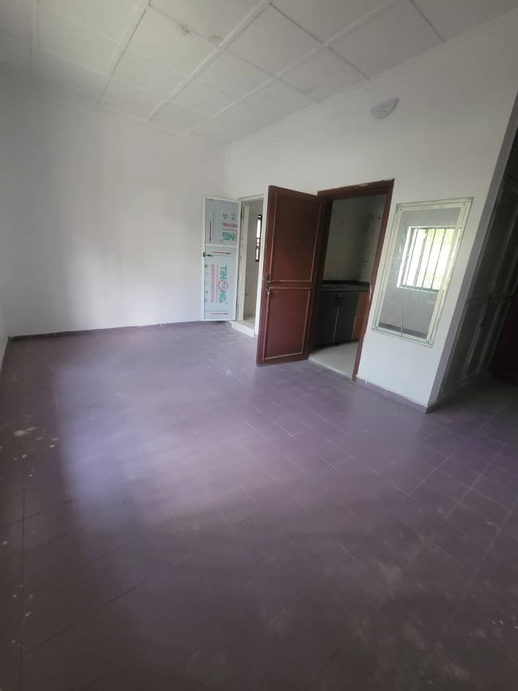 Self Contain for Rent off Admiralty Way, Lekki Phase 1