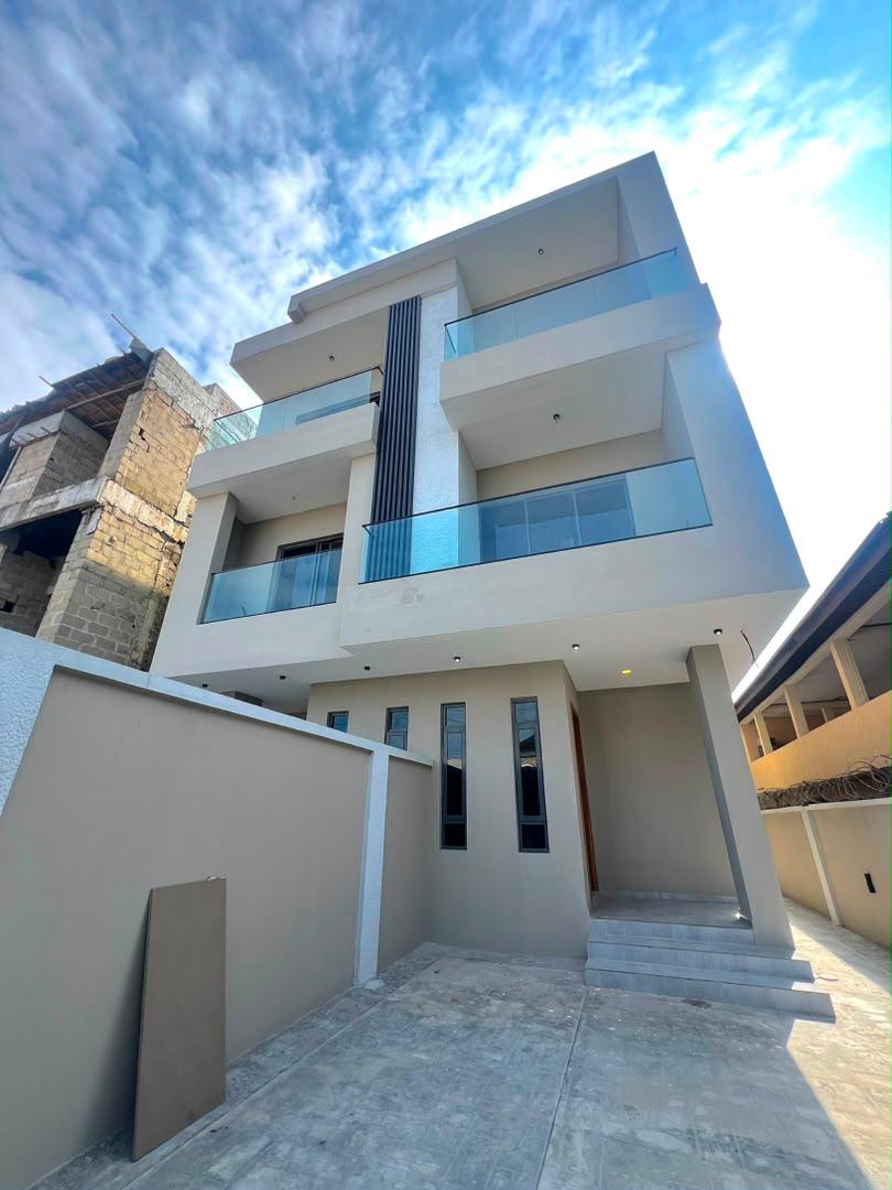 5 Bedroom Duplex for Sale in Lekki Phase 1, Lagos - 17