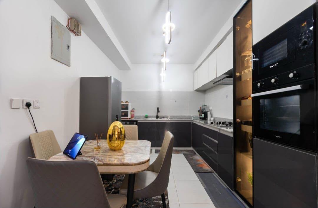 2 Bedroom Flat for Shortlet at Admiralty Way, Lekki Phase 1, Lagos - 10