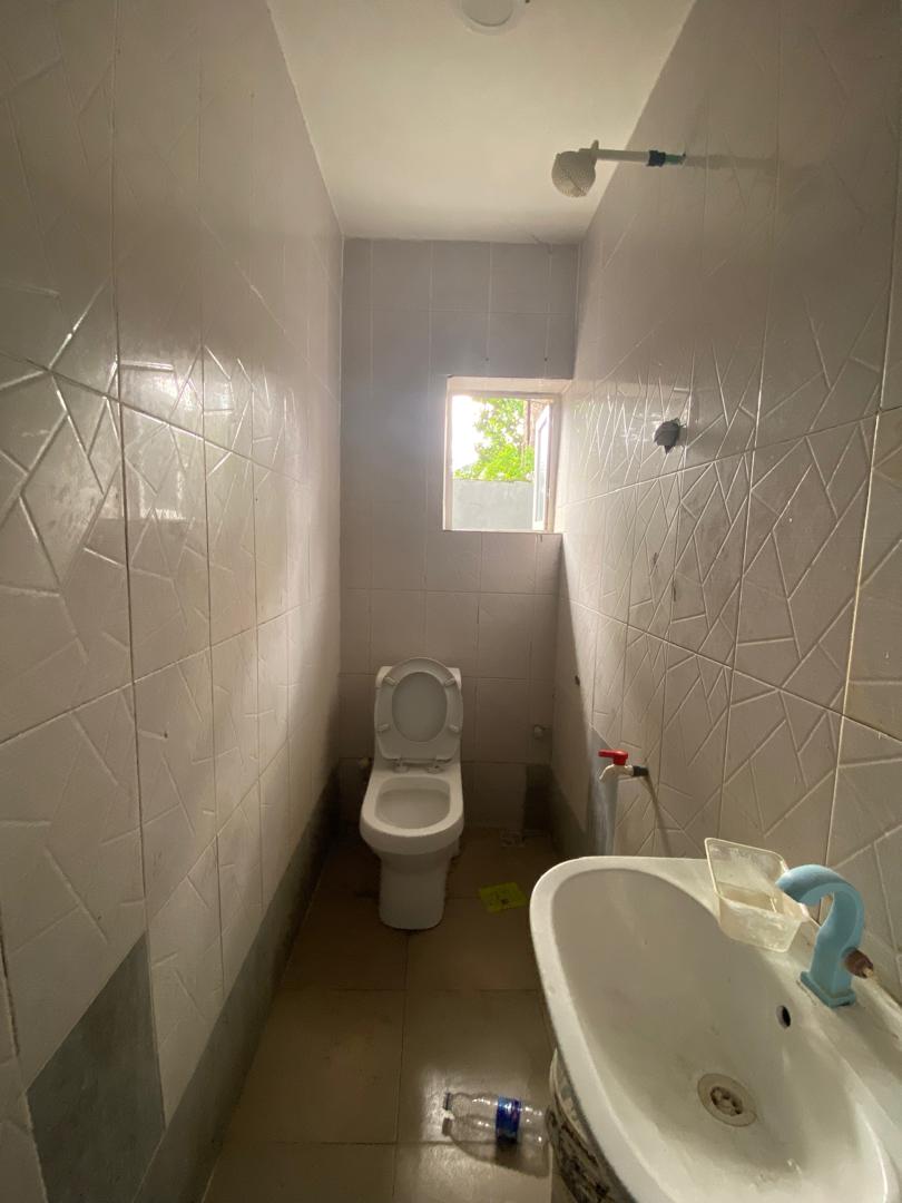 Comfortable Mini Flat for Rent in Osapa London, Lagos - 15