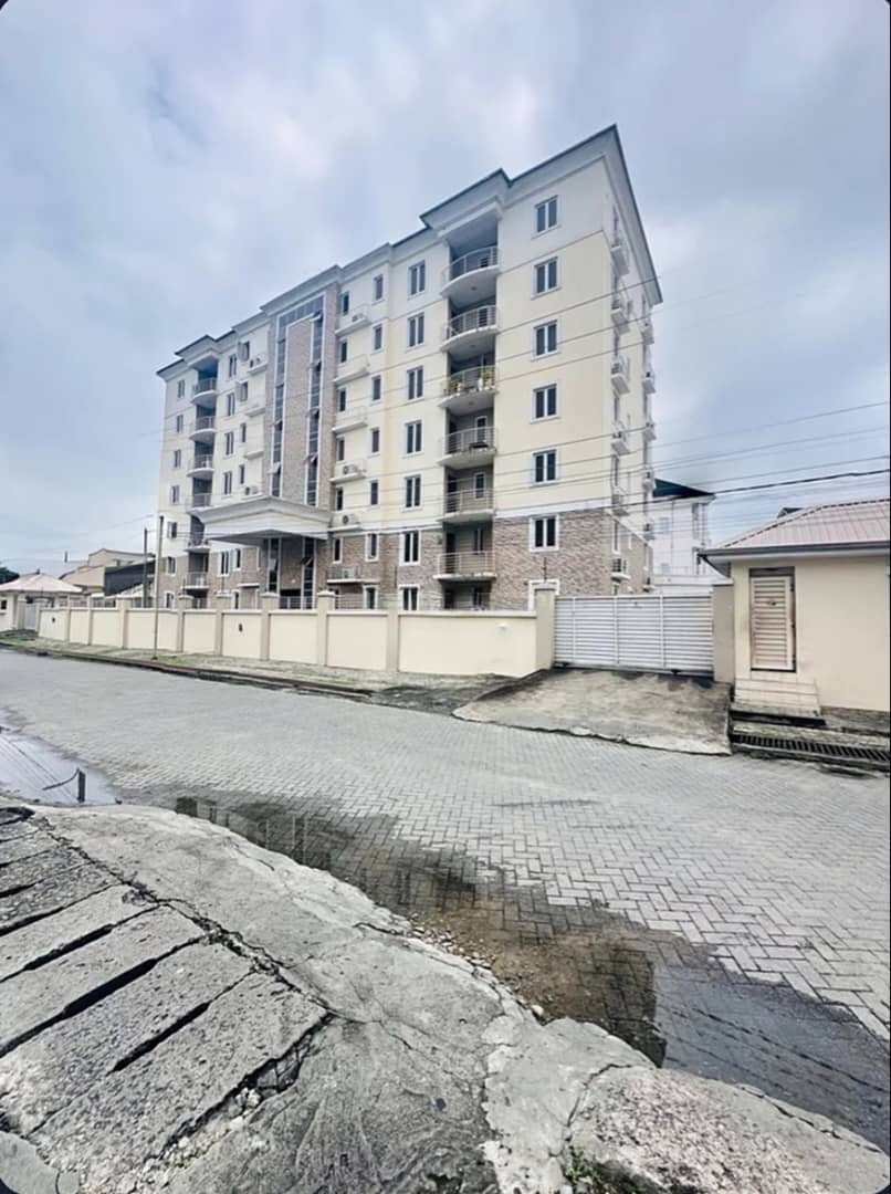 Spacious 3 Bedroom Apartment for Rent in Lekki Phase 1, Lagos