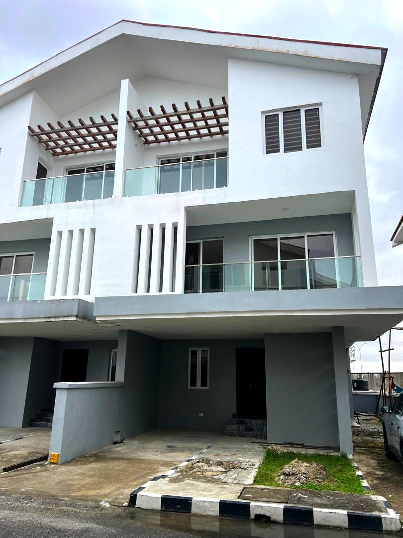 4 Bedroom Semi-Detached House with BQ for Rent in Chevron, Lekki, Lagos