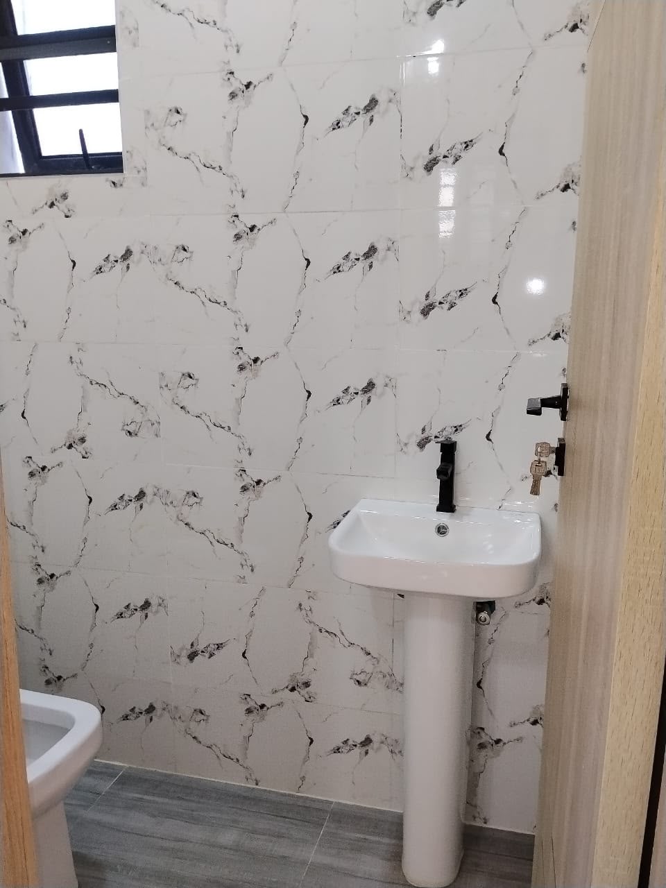Mini Flat for Rent in Peninsula