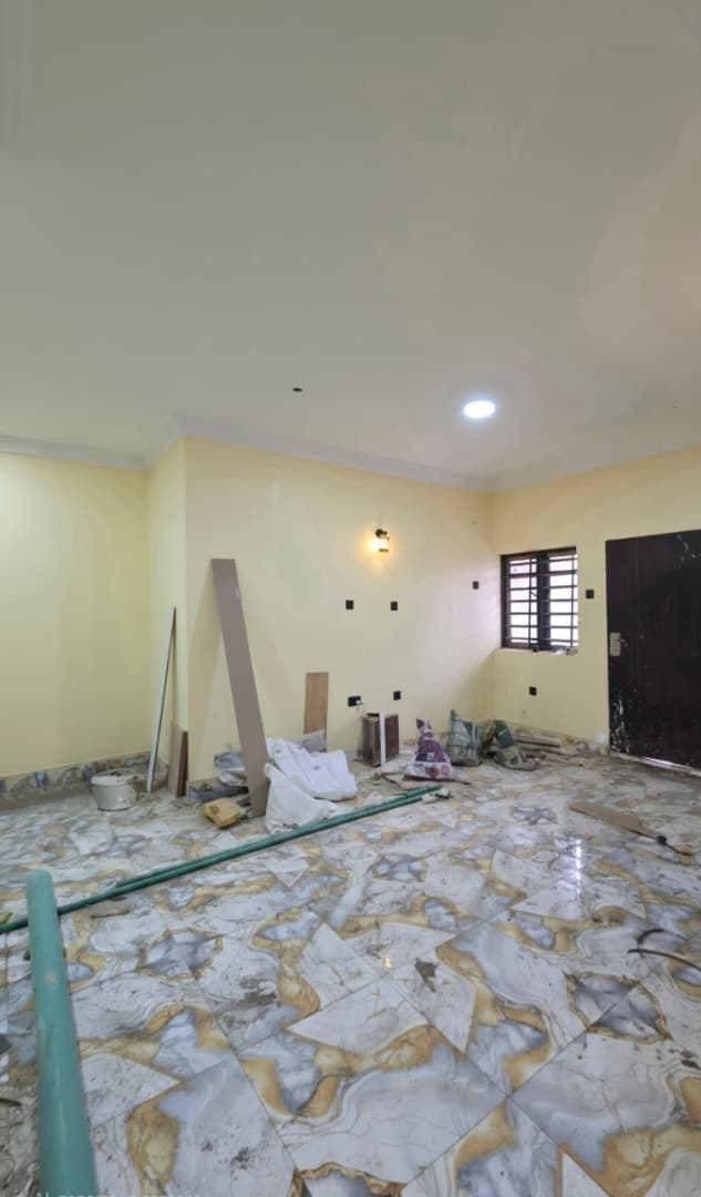 2 Bedroom Flat for Rent in Alalubosa GRA