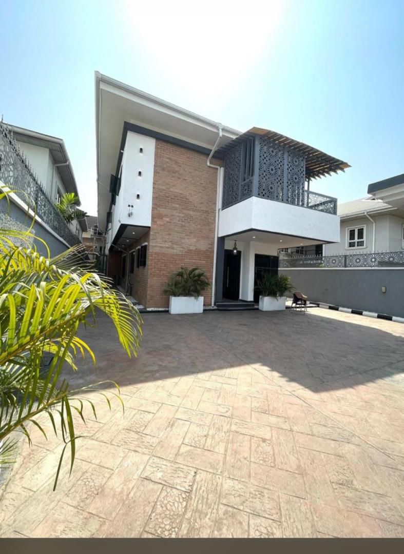 5 Bedroom Duplex for Rent in Lekki Phase 1, Lagos