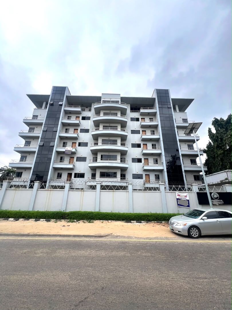Luxury 3-Bedroom Apartment with Boys' Quarters for Rent in Old Ikoyi, Lagos - 6