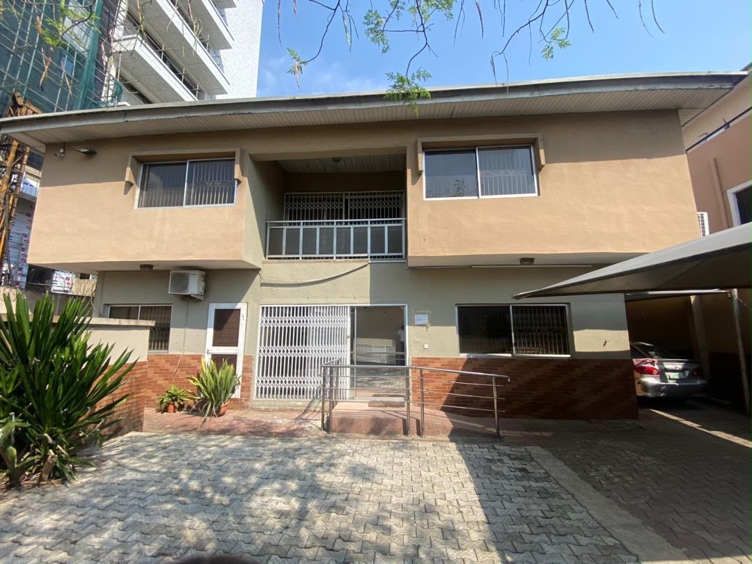 5 Bedroom Semi-Detached House with BQ for Sale in Victoria Island, Lagos