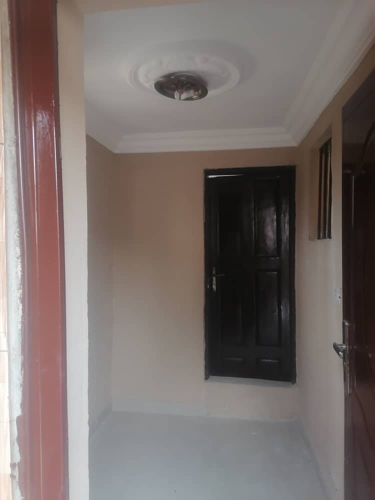 Room for Rent - 11