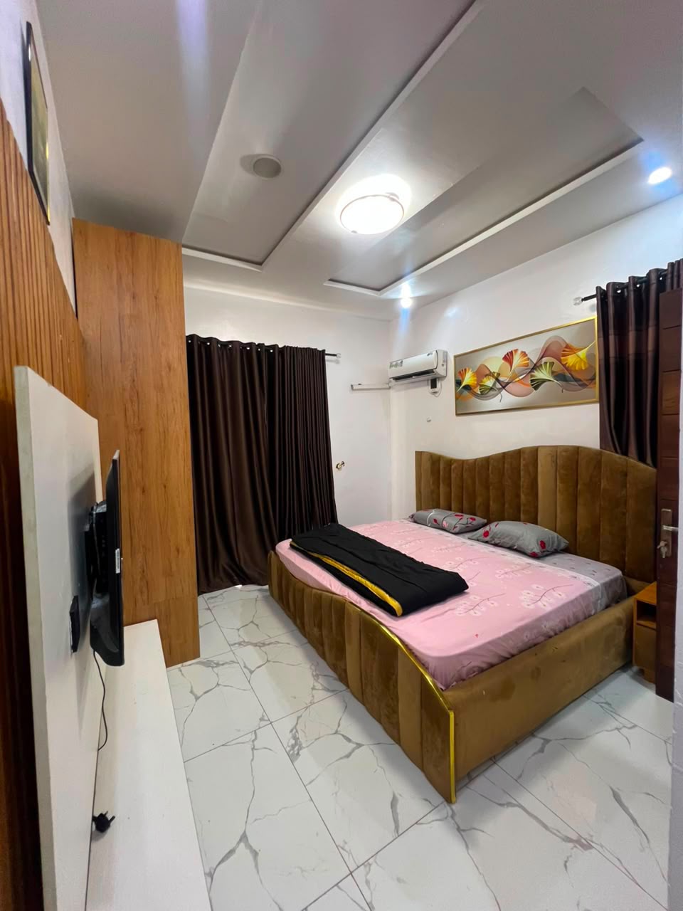 Furnished 3-Bedroom Apartment with Boys' Quarters for Rent in Ikoyi, Lagos - 8