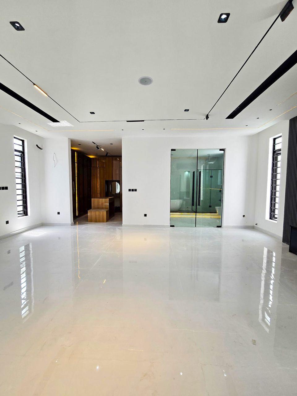 5 Bedroom Duplex for Sale in Ikate, Lagos - 11
