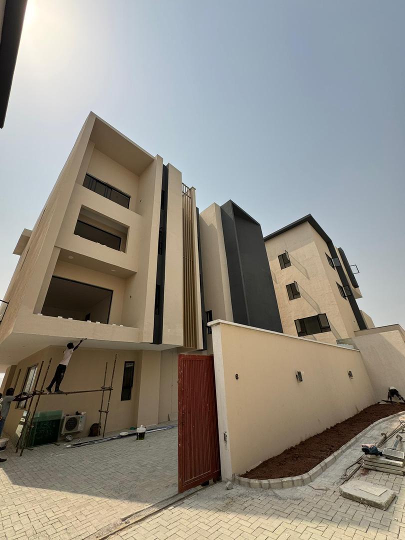 6 Bedroom Duplex for Sale in Banana Island, Lagos