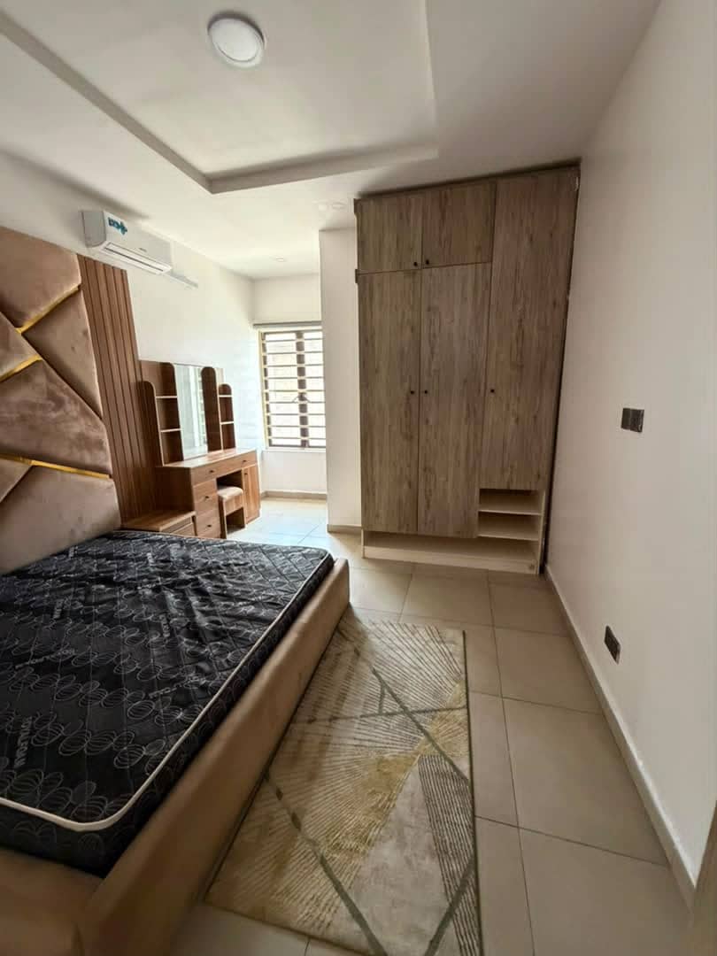 Fully Furnished Semi Master's Room for Shortlet in Dkp Estate, Orchid