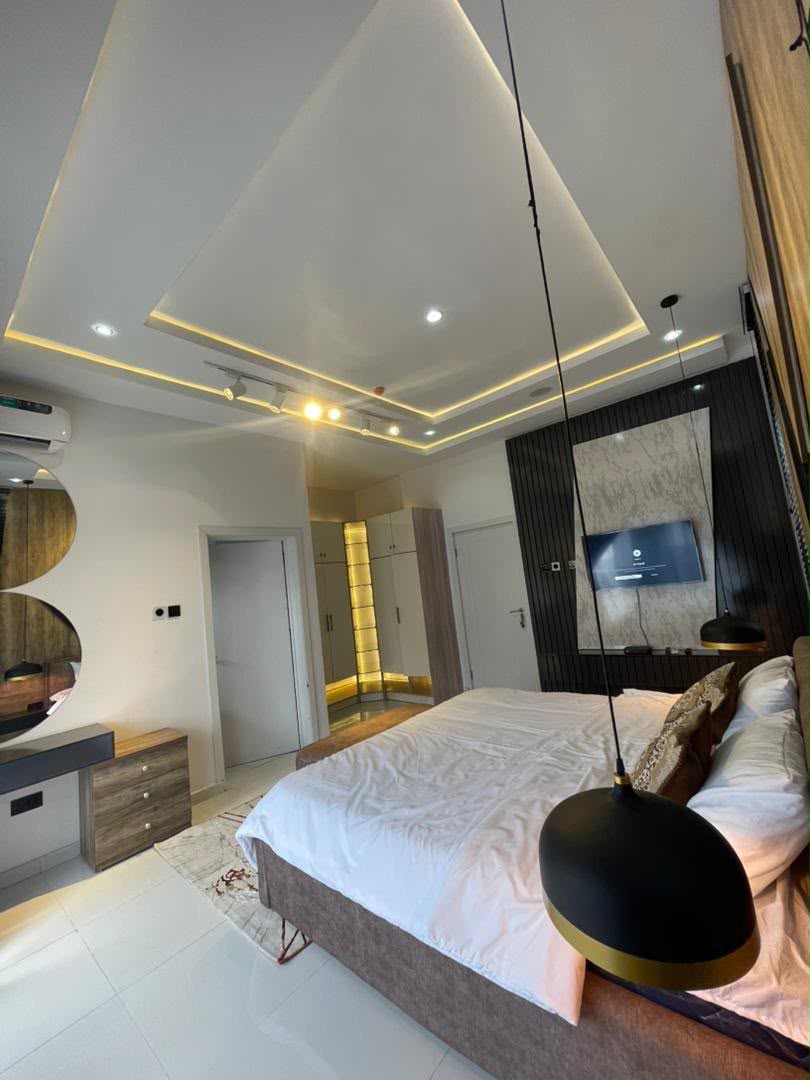 4 Bedroom Terrace Duplex for Rent in Osapa, Lagos - 19