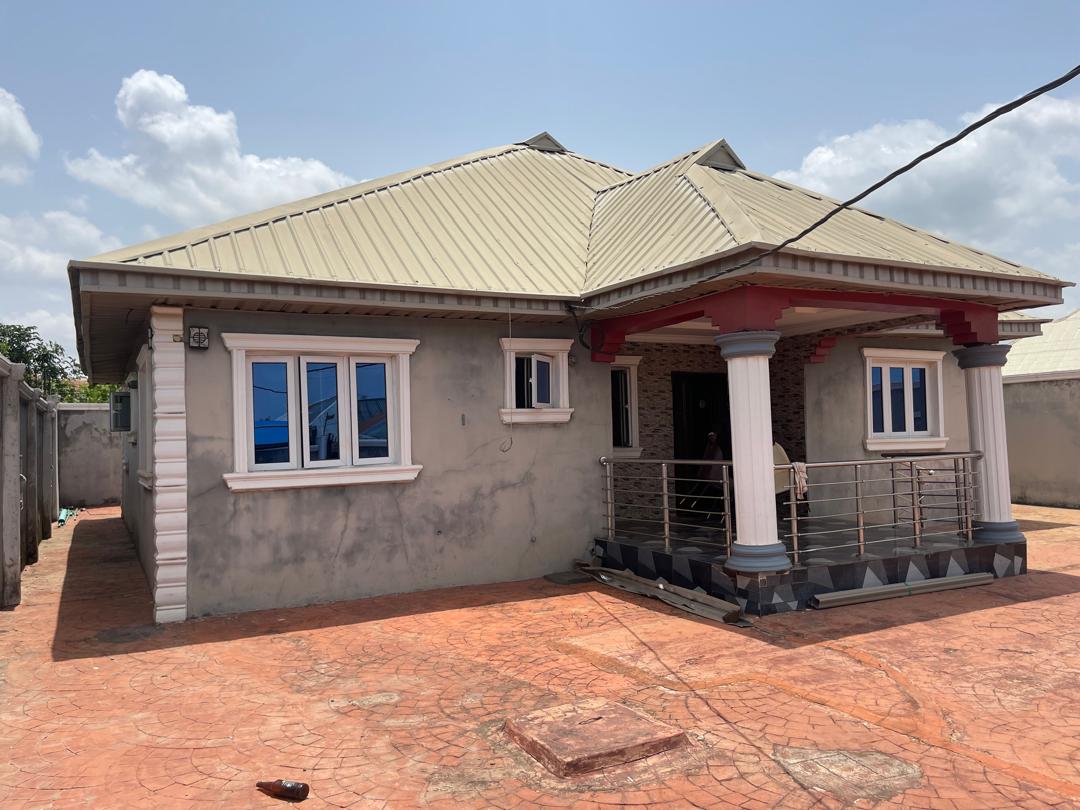 4BEDROOM BUNGALOW WITH MODERN FACILITIES - 1