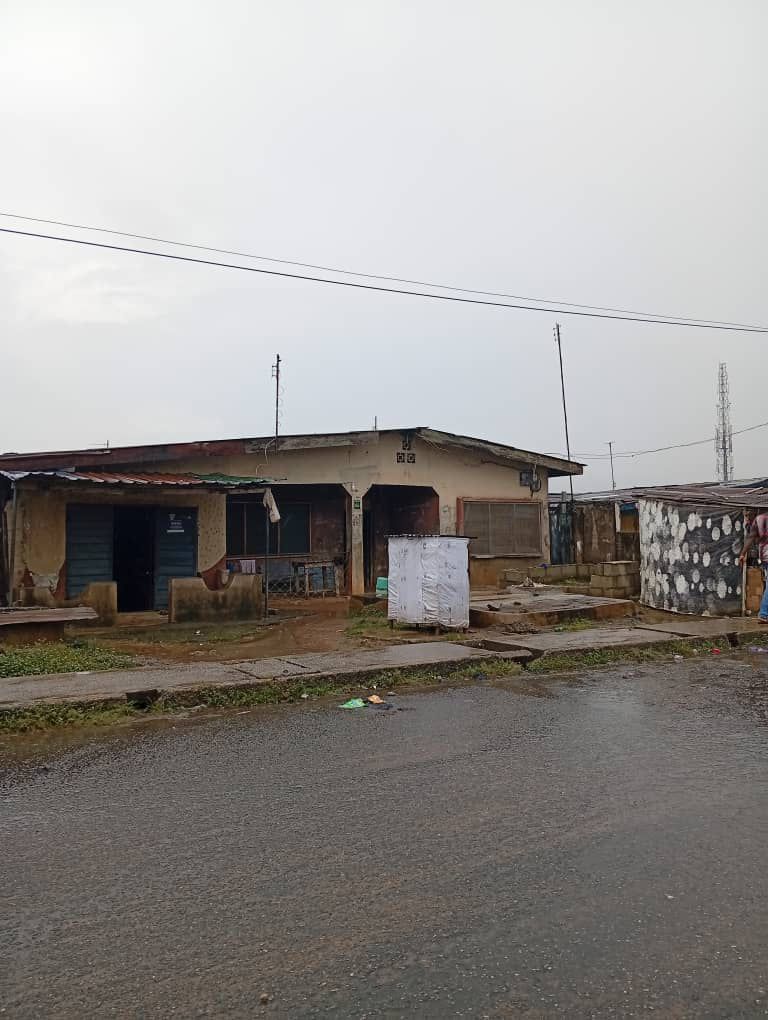 Demolishable Bungalow for Sale in Agege, Lagos