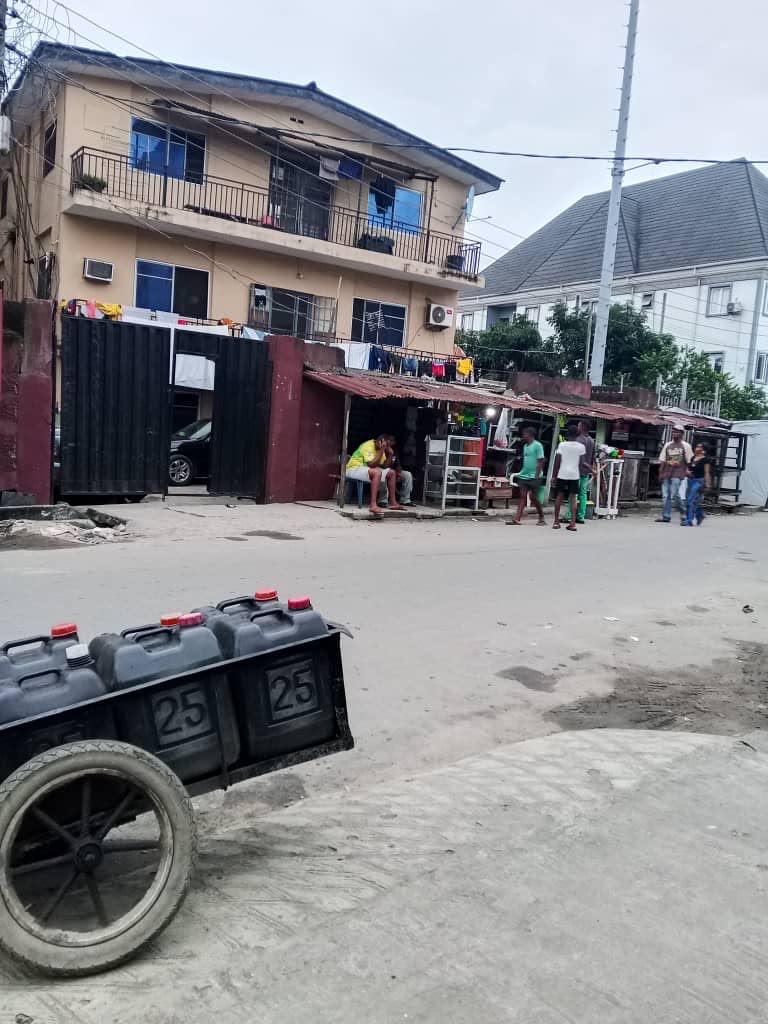 8 Units of 3 Bedroom Flats for Sale in Surulere, Lagos