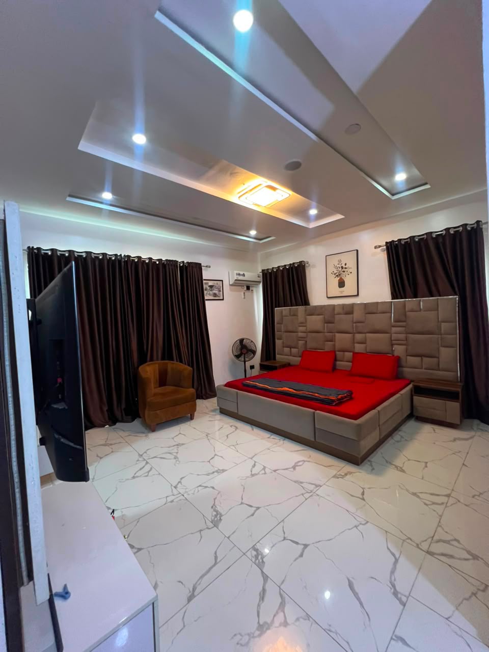 Furnished 3-Bedroom Apartment with Boys' Quarters for Rent in Ikoyi, Lagos - 7