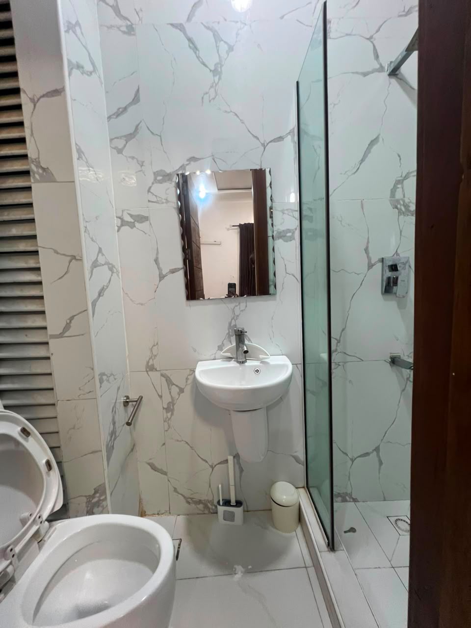Furnished 3-Bedroom Apartment with Boys' Quarters for Rent in Ikoyi, Lagos - 11