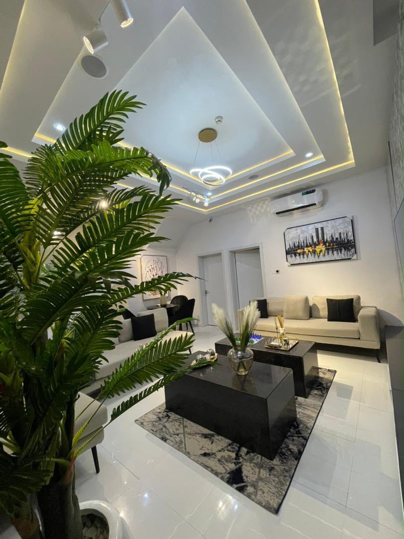 4 Bedroom Terrace Duplex for Rent in Osapa, Lagos - 10