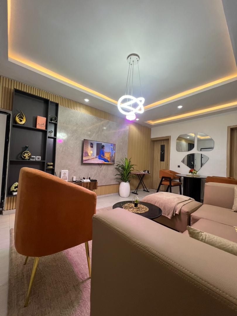 1/2 Bedroom Shortlet Apartment in Illasan, Ikate, Lagos
