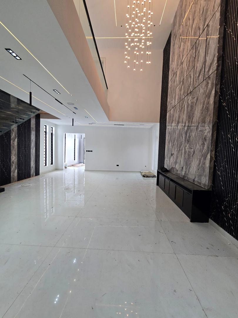 5 Bedroom Duplex for Sale in Ikate, Lagos - 8