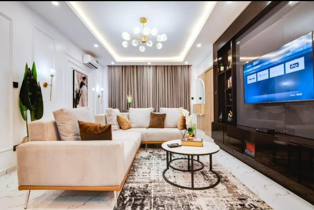 Luxurious 2 Bedroom Shortlet Apartment in Ikate, Lekki