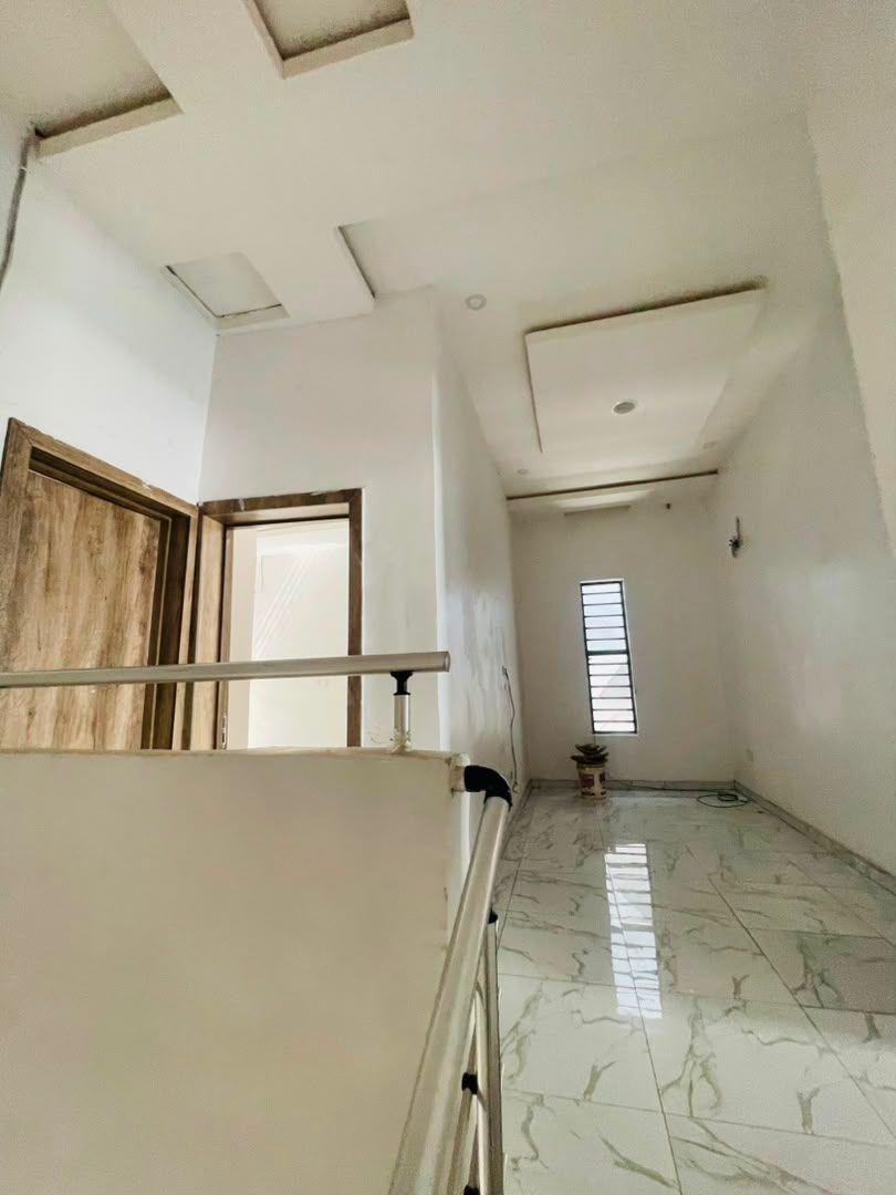 4 Bedroom Terrace Duplex with BQ for Rent in Ikota GRA, Lekki, Lagos - 4
