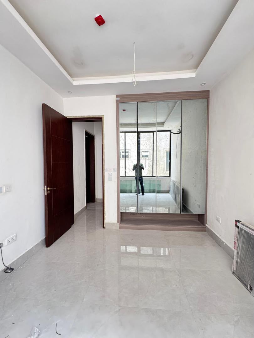 3 Bedroom Serviced Flat for Rent in Lekki Phase 1 - 6