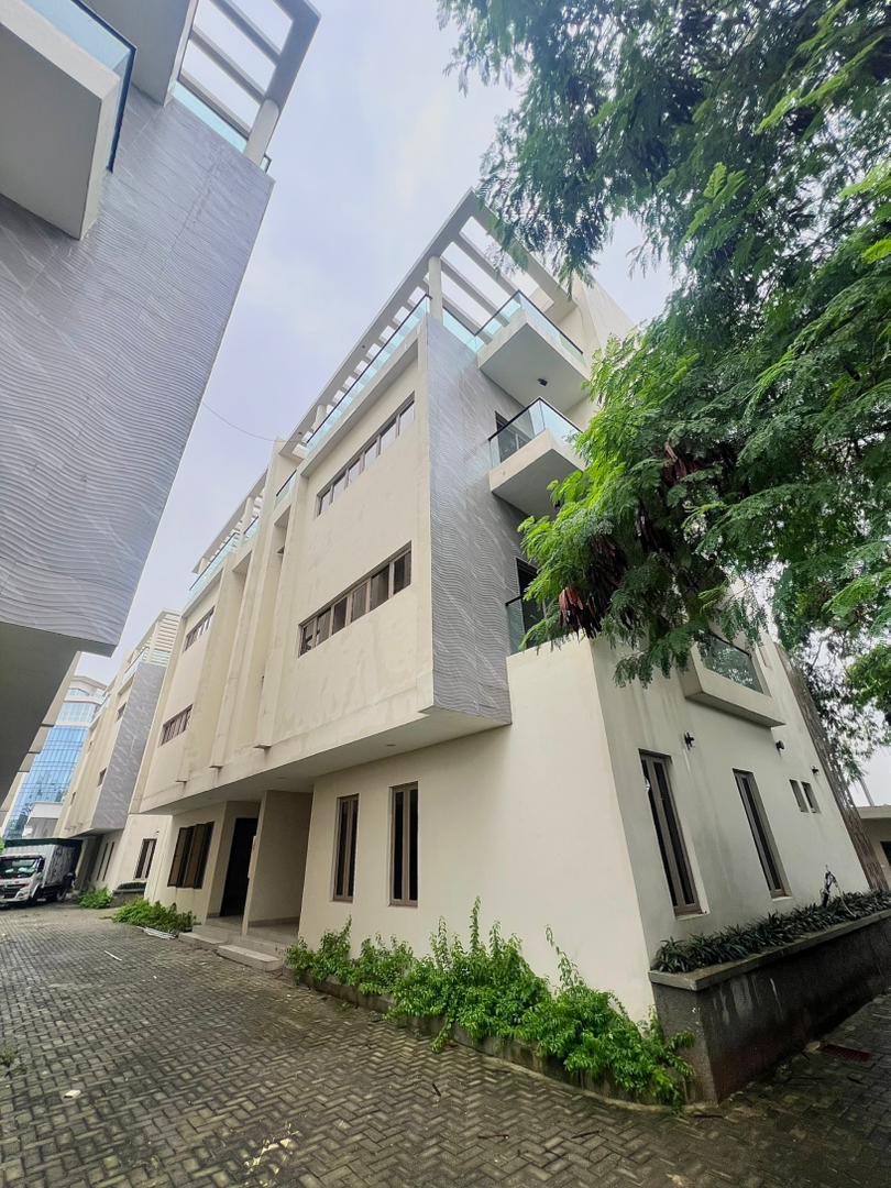 5 Bedroom Duplex for Sale in Banana Island, Lagos - 21