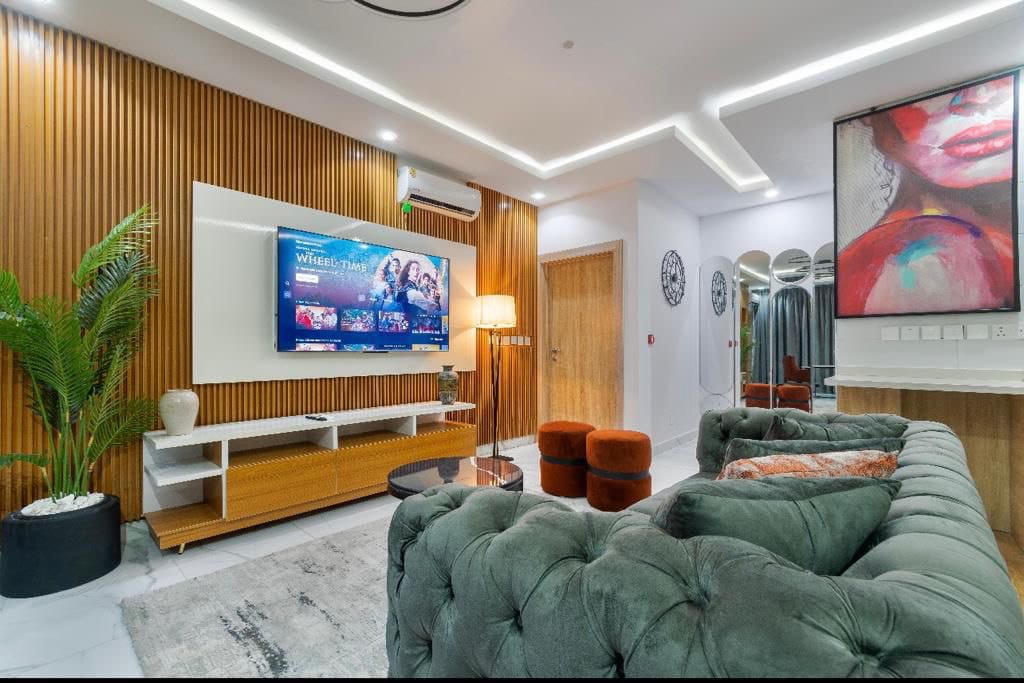 2 Bedroom Condo Shortlet in Lekki Phase 1, Lagos
