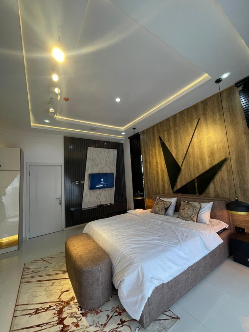 4 Bedroom Terrace Duplex for Rent in Osapa, Lagos - 12