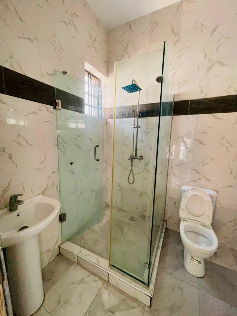 4 Bedroom Terrace Duplex with BQ for Rent in Ikota GRA, Lekki, Lagos - 6