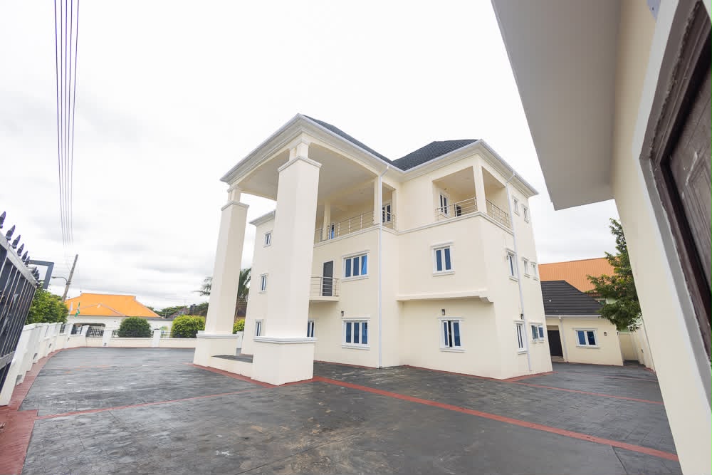 10-Unit Mixed Investment Property for Sale in Lokogoma, Abuja - 18