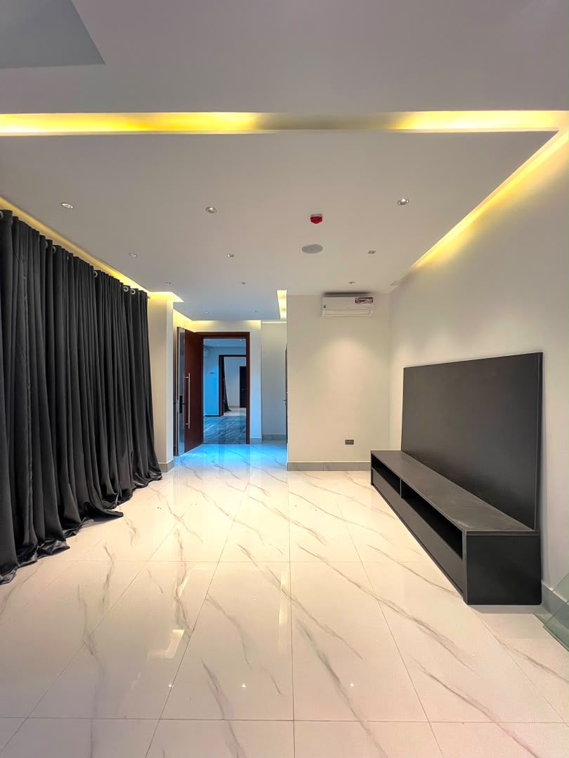 Luxury 3-Bedroom Apartment with Boys' Quarters for Rent in Old Ikoyi, Lagos - 20