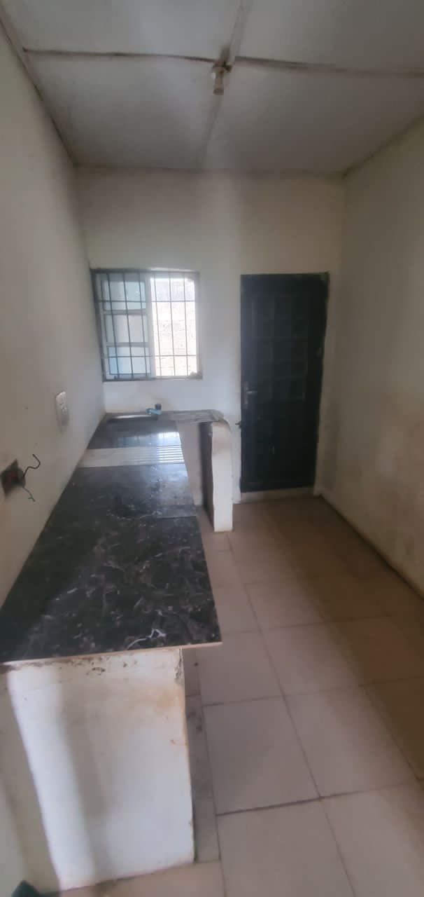 Room and Parlour for Rent