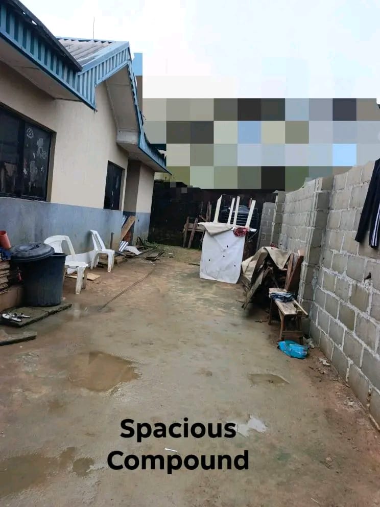 2 Bedroom Flat for Sale in Ozuoba Junction, Port Harcourt