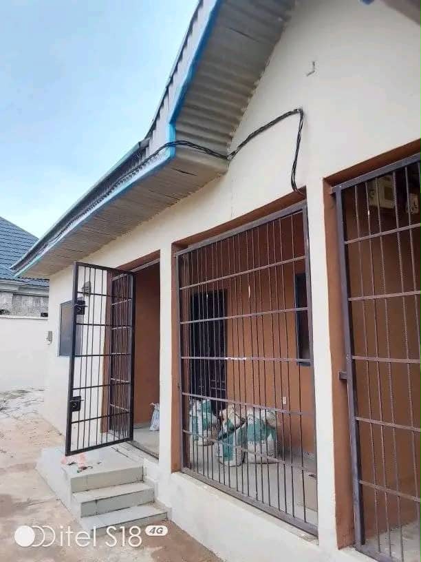 2 Bedroom Flat for Rent in Iletitun Jericho Extension