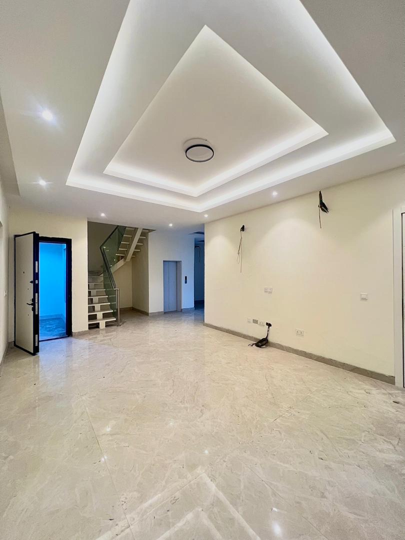 5 Bedroom Duplex for Sale in Banana Island, Lagos - 3