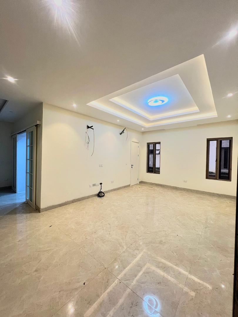 5 Bedroom Duplex for Sale in Banana Island, Lagos - 5