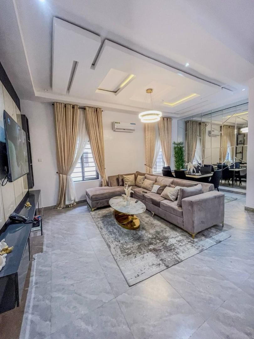 5 Bedroom Duplex Shortlet in Oregun, Ikeja