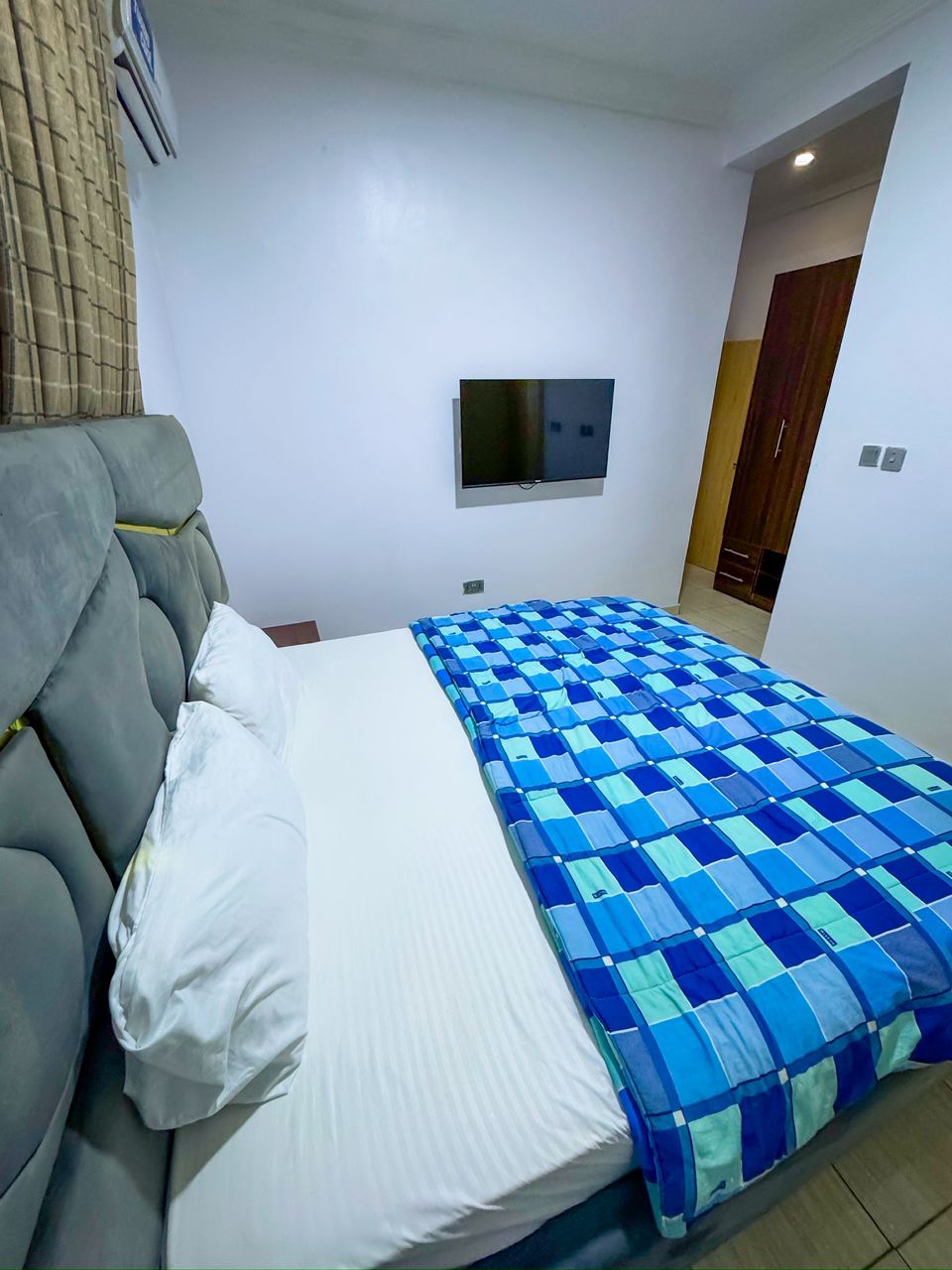 3 Bedroom Shortlet - 6