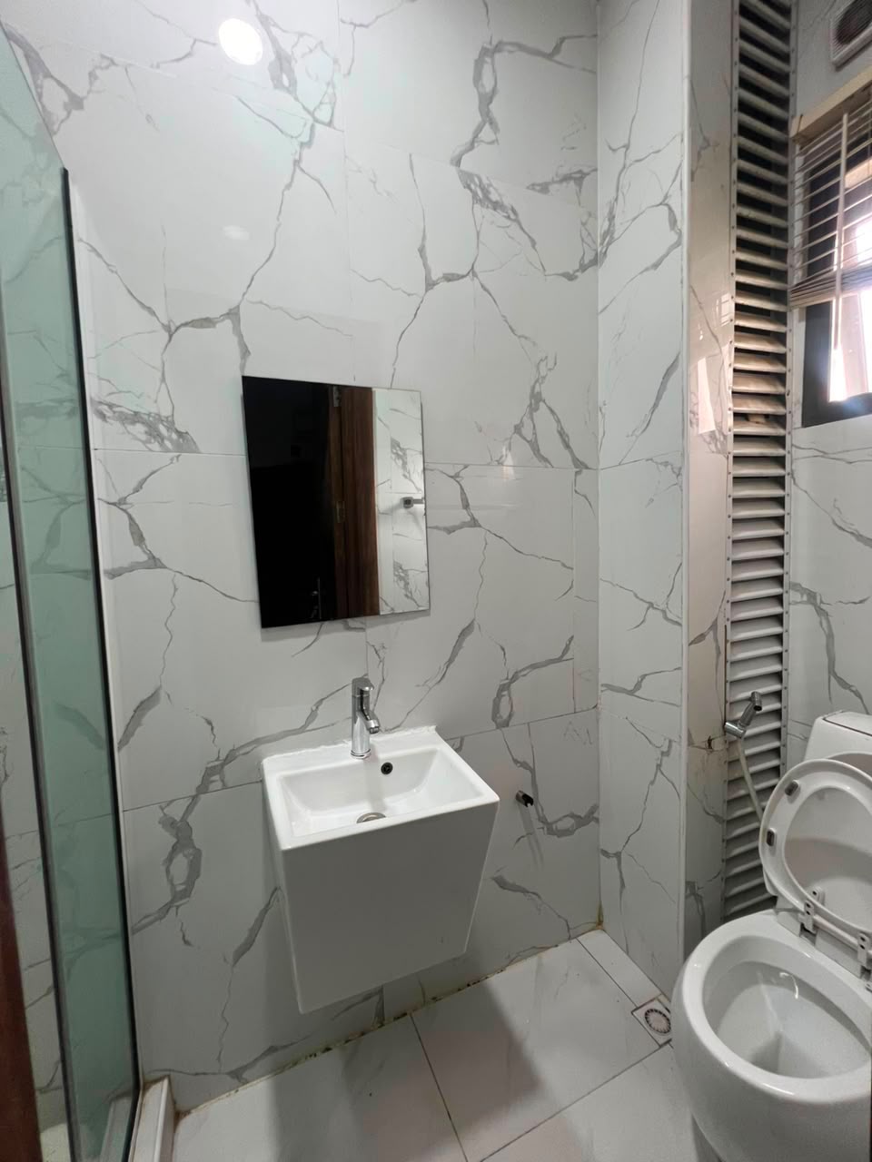 Furnished 3-Bedroom Apartment with Boys' Quarters for Rent in Ikoyi, Lagos - 6