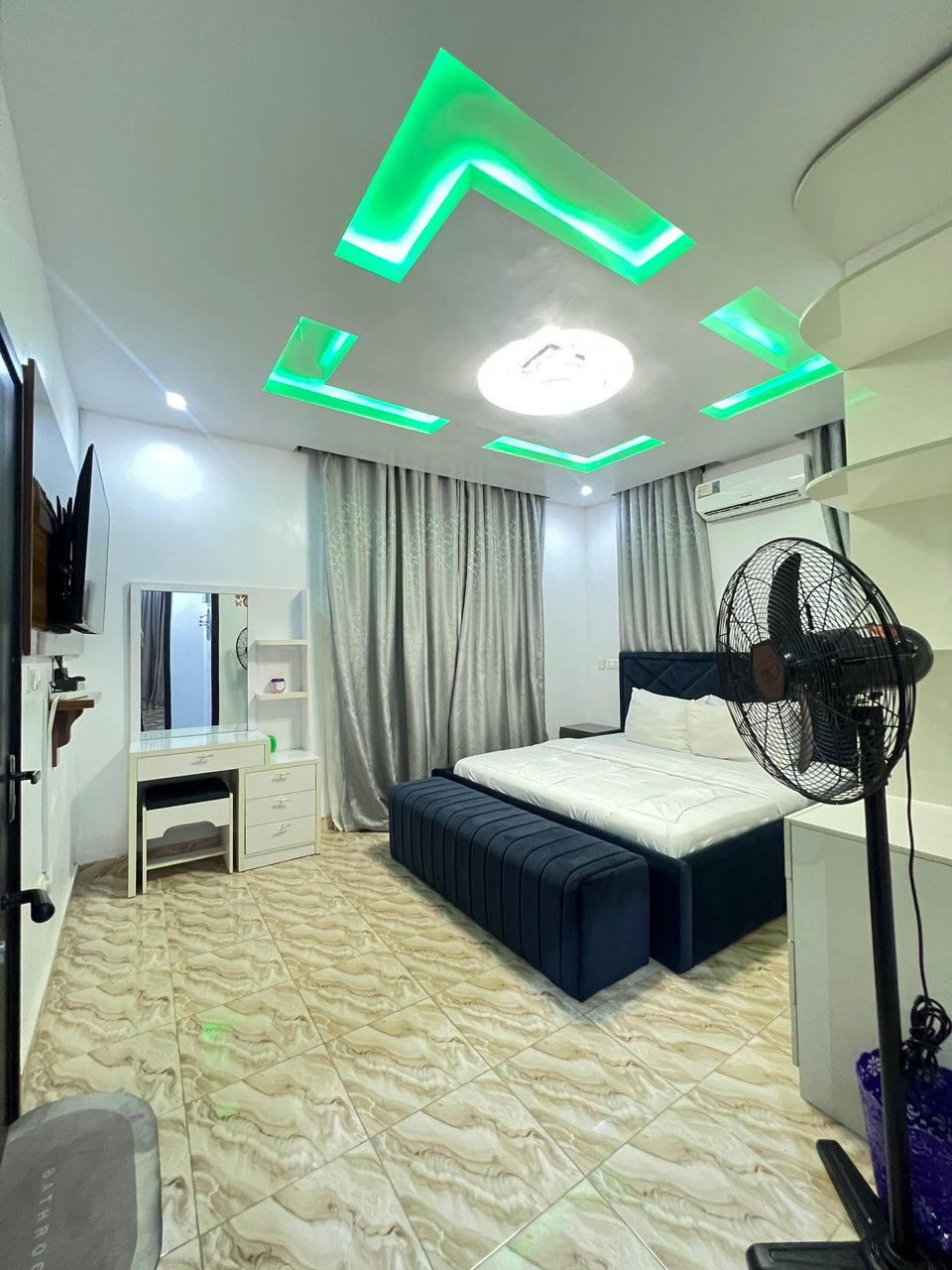 Luxurious Two Bedroom Apartment for Shortlet in Ibeju Lekki, Lagos - 2