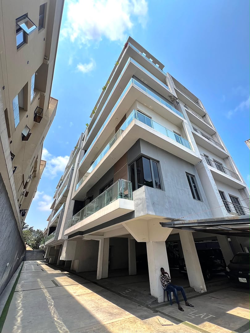 Furnished 3-Bedroom Apartment with Boys' Quarters for Rent in Ikoyi, Lagos - 1